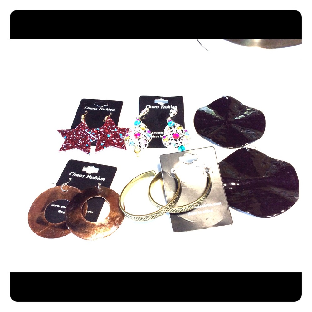 Overstock earring, set of 5. Big, trendy!